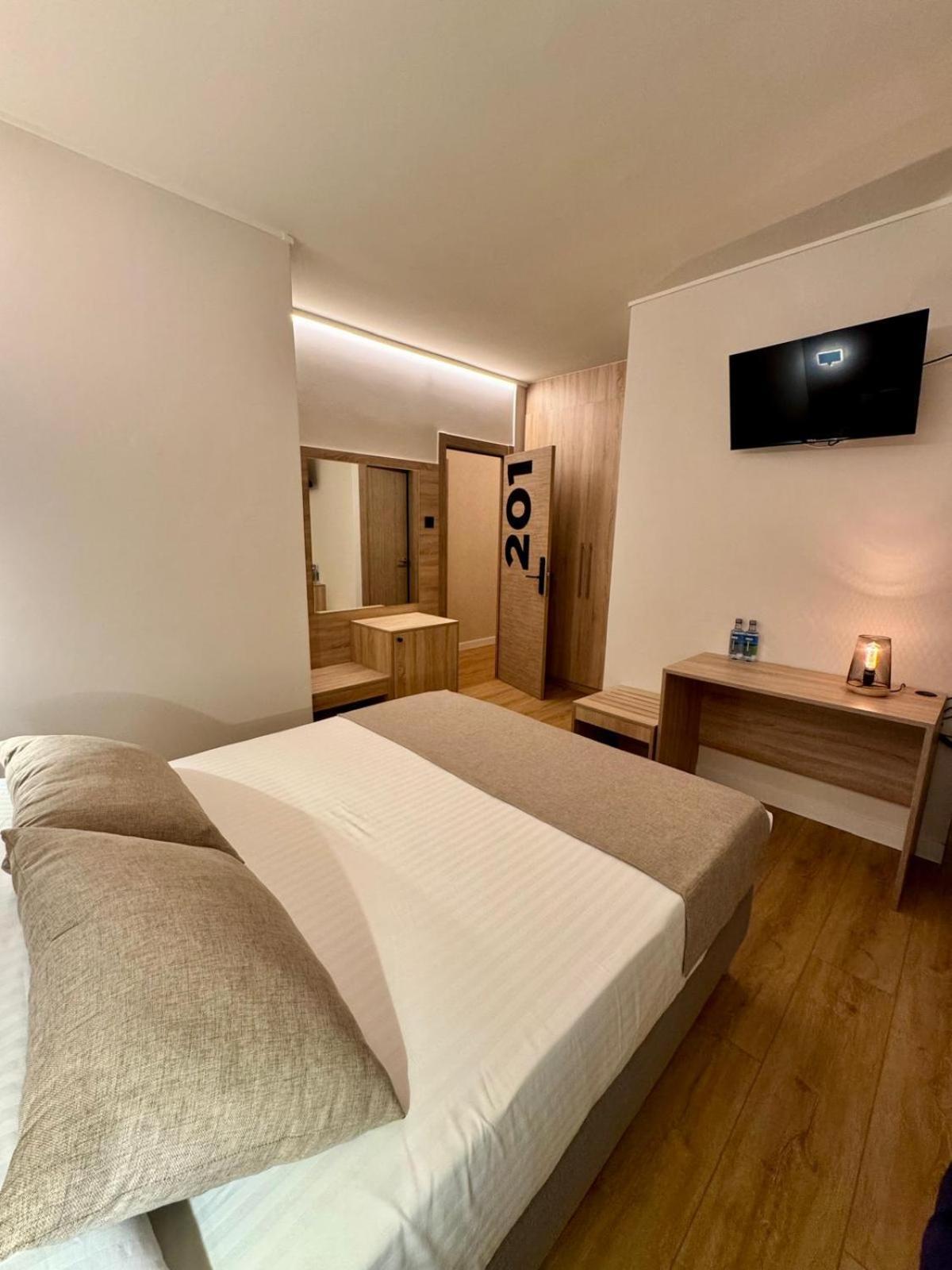 Miramar Suites Sada Zewnętrze zdjęcie
